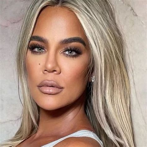 khloe kardashian haare|Khloe Kardashian Unveils New Hair Color and Buzz。